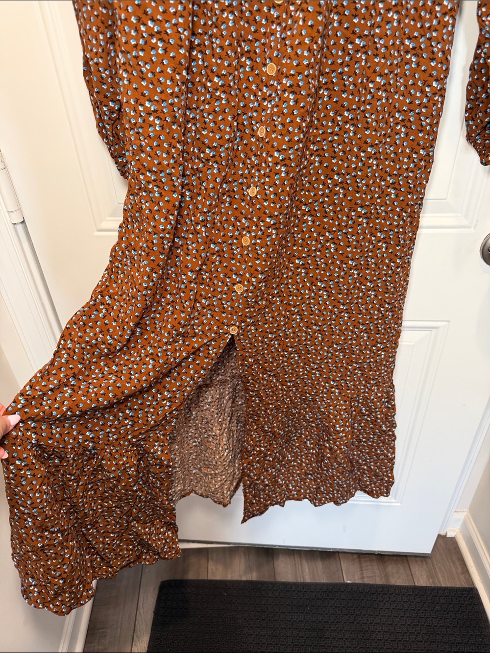 NWT Dokotoo Smocked Brown Floral Maxi Dress with Button Front - Picture 4 of 6